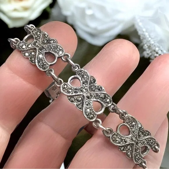 🌺Vintage Sterling Marcasite Bracelet - Picture 1 of 10